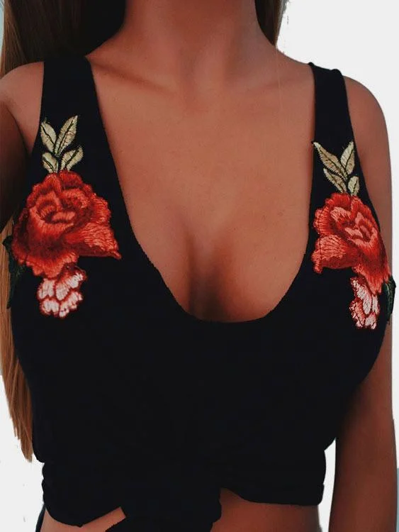 Wholesale V-Neck Embroidered Sleeveless Camis