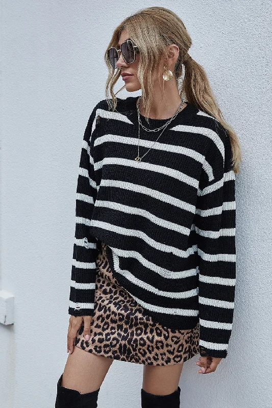 BerryBetty - Loose Stitching Striped Crew Neck Sweater