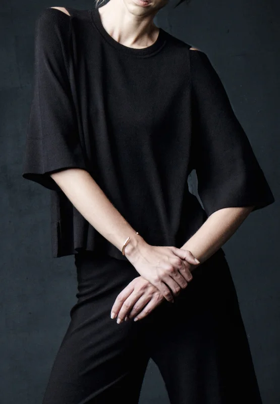 Open Shoulder Top in Black Traditional Women's  Traditional Women's 