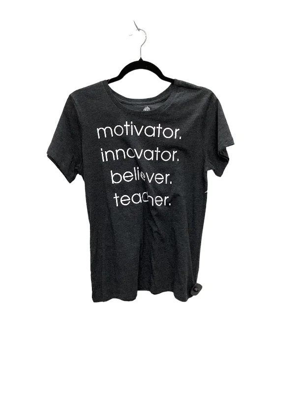 Top Short Sleeve Basic By Clothes Mentor  Size: M Monochromatic All - in - one Monochromatic All - in - one